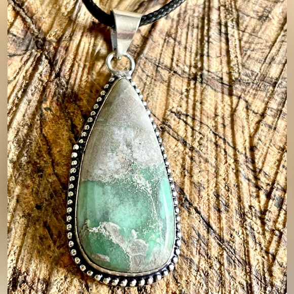 Green Variscite- Utahlite Pendant 2" - Picture 8 of 12